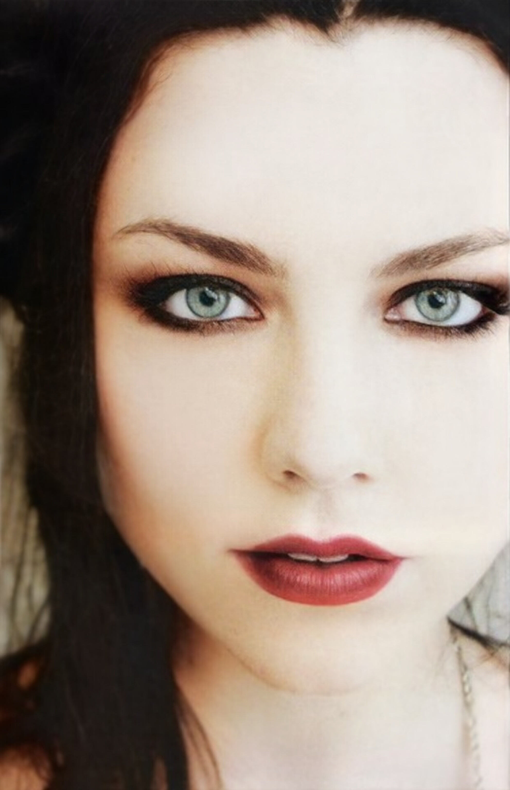 1982x3072
Keywords: amy lee;hq;photoshoot;the open door;2006;sesion