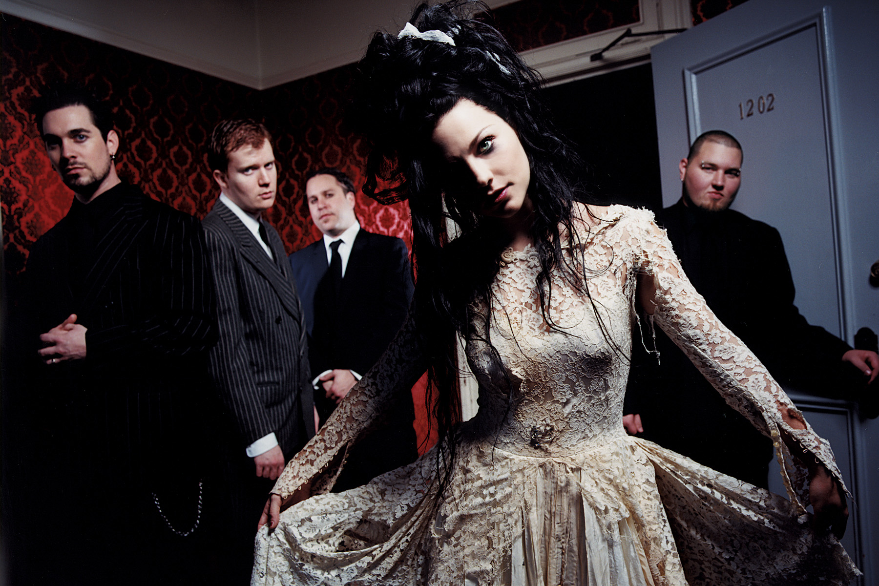 1800x1200
Keywords: anywhere but home;dvd;promo;photoshoot;evanescence;band;red