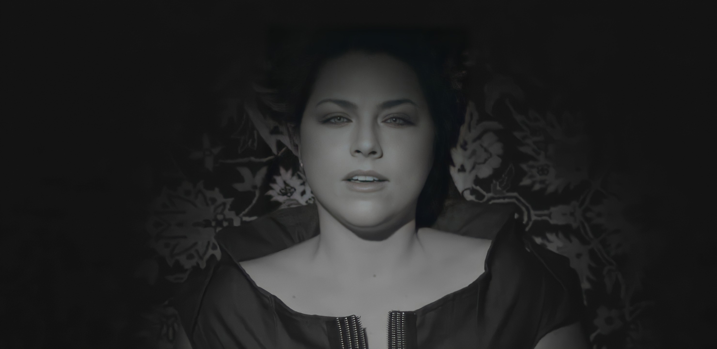 2960x1440
Keywords: amy lee;recover;baby did a bad bad thing;video