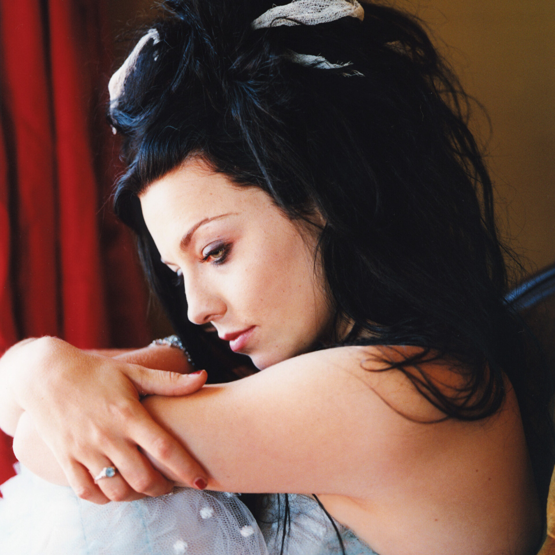1920x1920
Keywords: anywhere but home;dvd;promo;photoshoot;amy lee